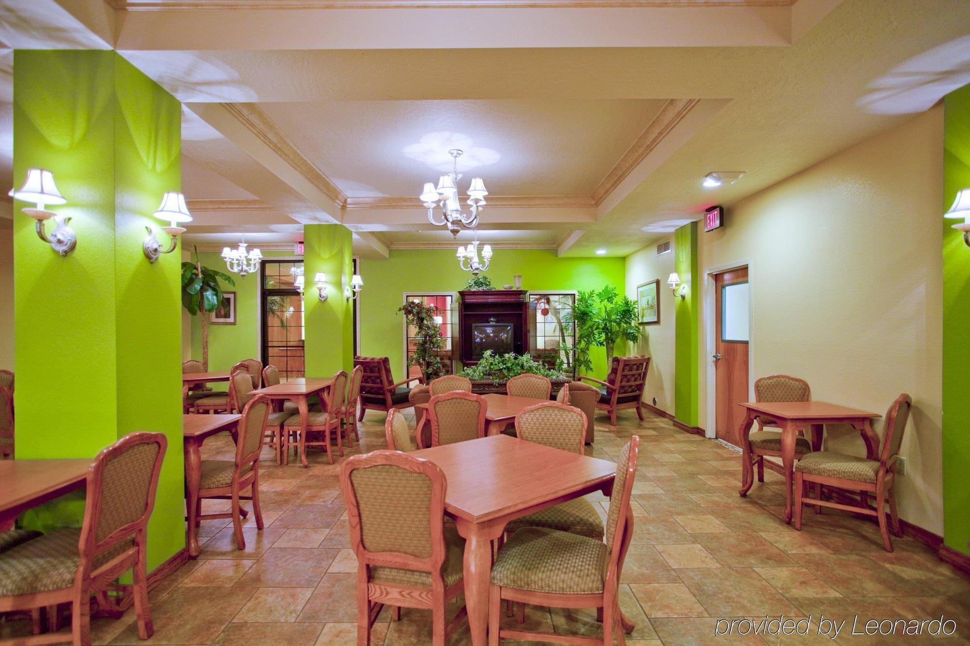 Holiday Inn Express Hotel & Suites Hesperia, An Ihg Hotel Exterior foto