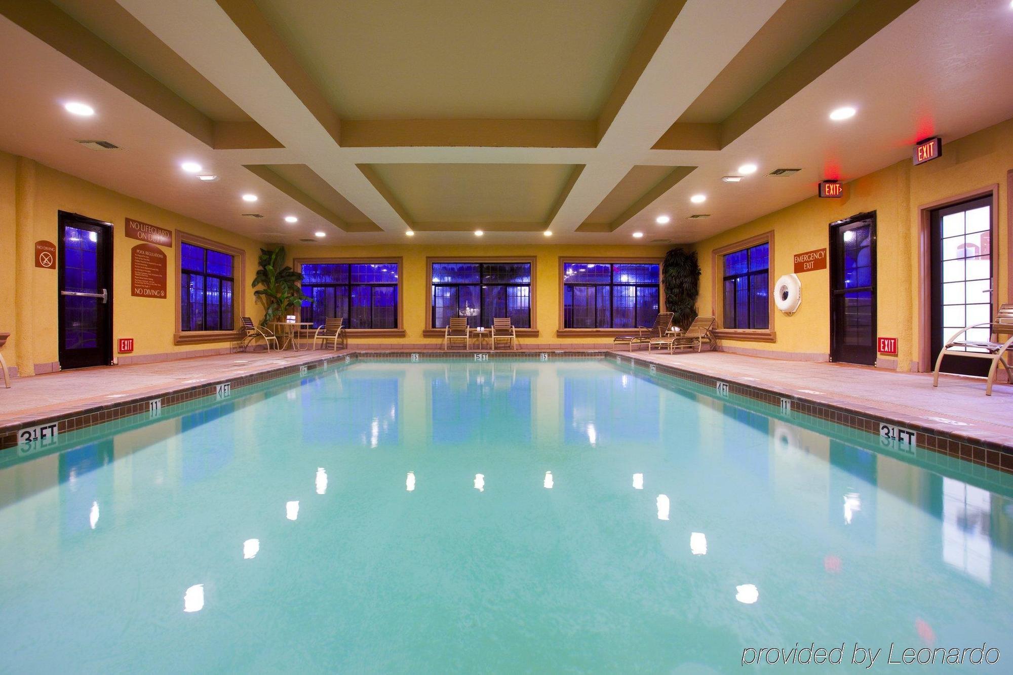 Holiday Inn Express Hotel & Suites Hesperia, An Ihg Hotel Exterior foto